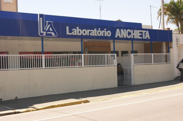 915_fachada-min